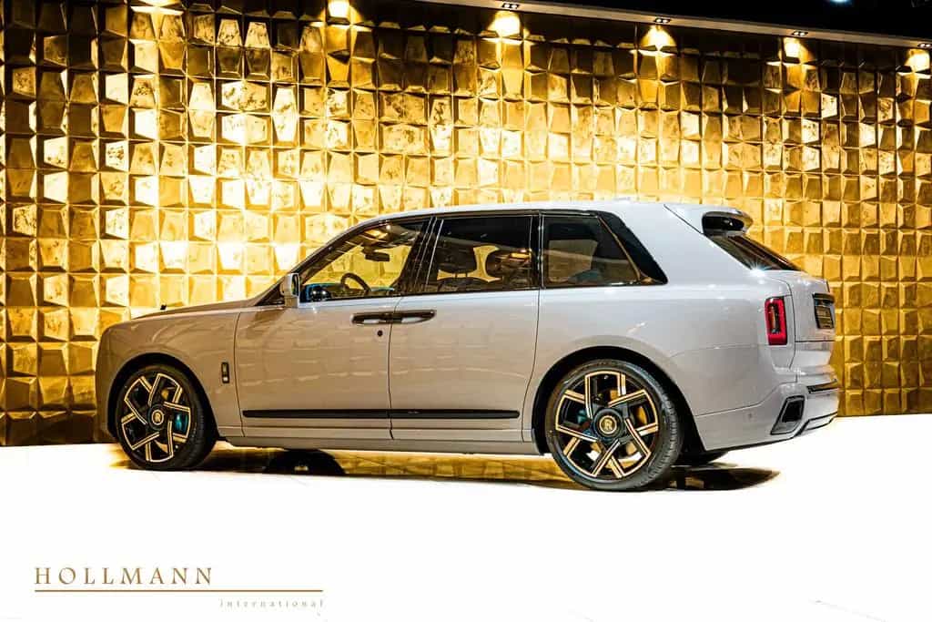 Rolls-Royce Cullinan SERIES II + BLACK BADGE + MY2026 null-photo-9