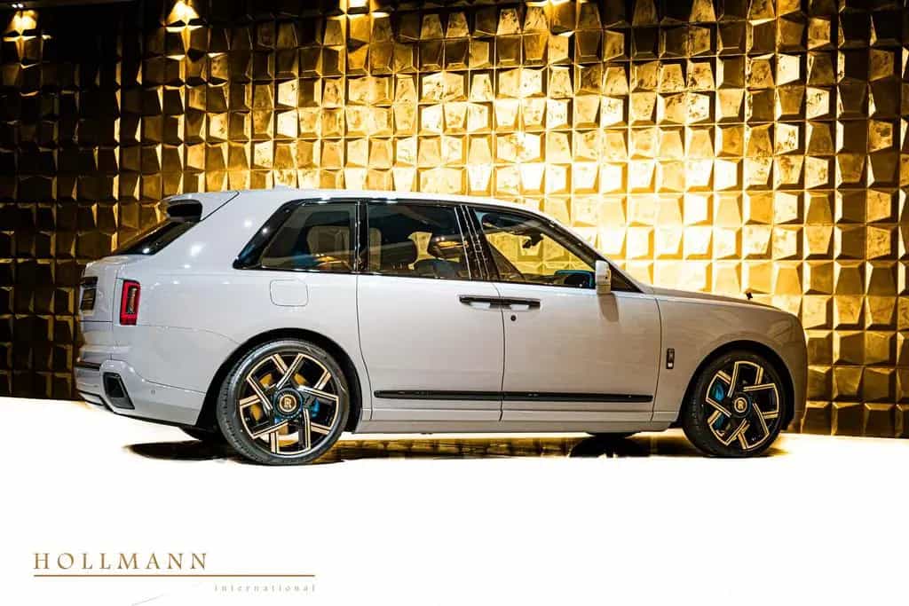 Rolls-Royce Cullinan SERIES II + BLACK BADGE + MY2026 null-photo-11