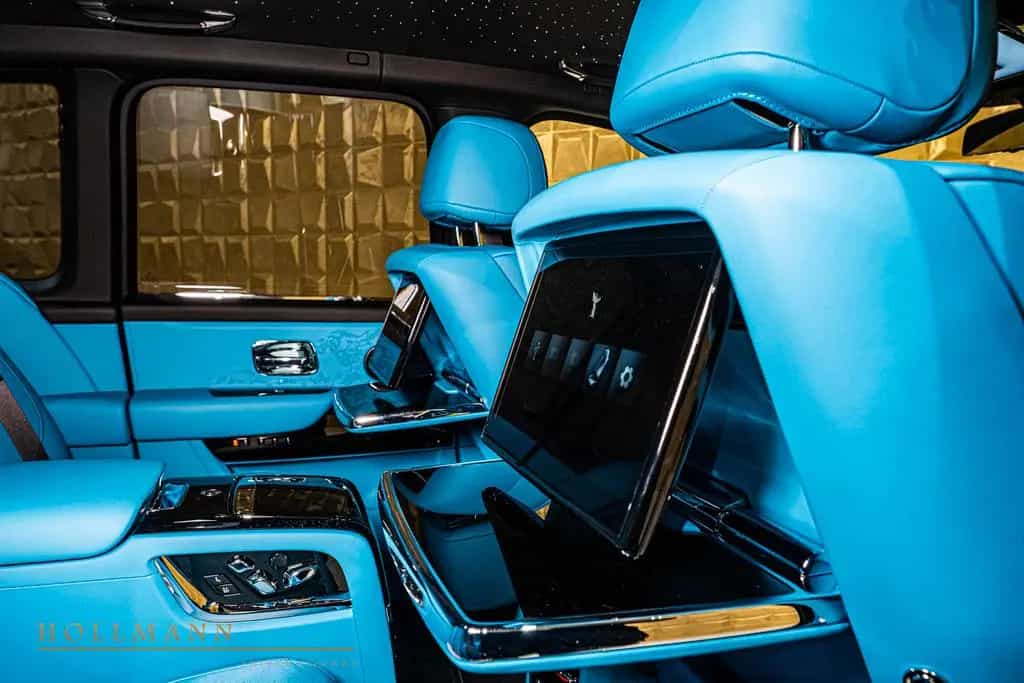 Rolls-Royce Cullinan SERIES II + BLACK BADGE + MY2026 null-photo-25