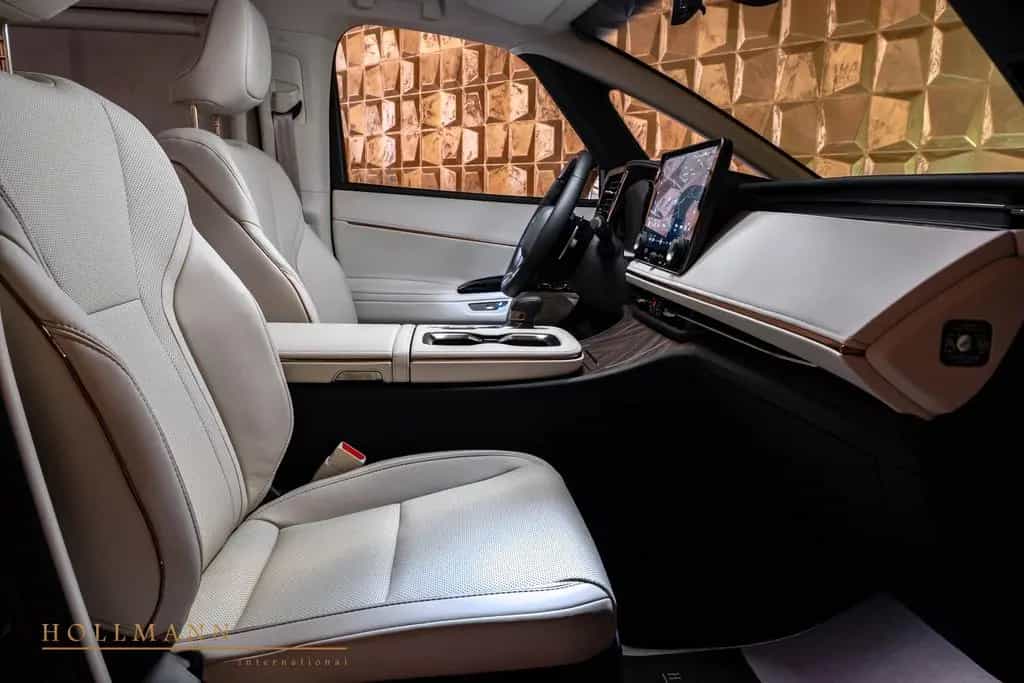 Lexus LM LEXUS LM 350H EXECUTIVE + 7 SEATS + 3D SURROUND null-photo-17