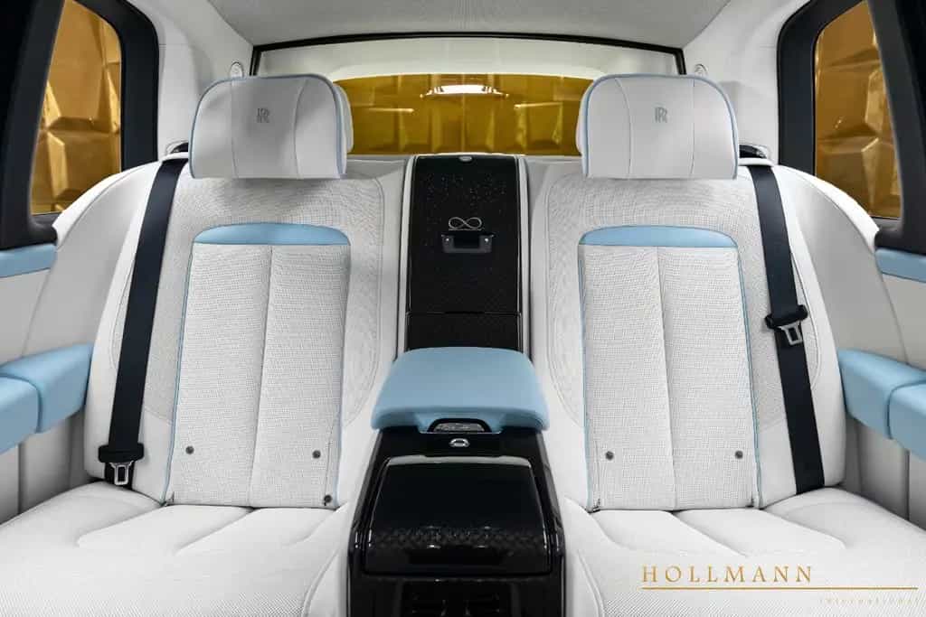 Rolls-Royce Cullinan SERIES II BLACK BADGE +MY2026+ BESPOKE null-photo-14