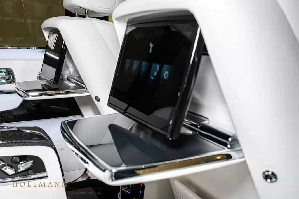 Rolls-Royce Cullinan SERIES II BLACK BADGE +MY2026+ BESPOKE null-photo-15