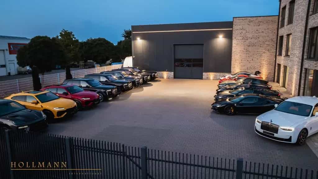 Rolls-Royce Cullinan SERIES II BLACK BADGE +MY2026+ BESPOKE null-photo-27