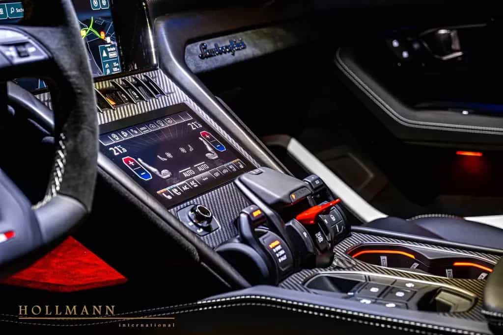 Lamborghini Urus + PERFORMANTE +FULL CARBON + 3D B&O + 02/2024-photo-12