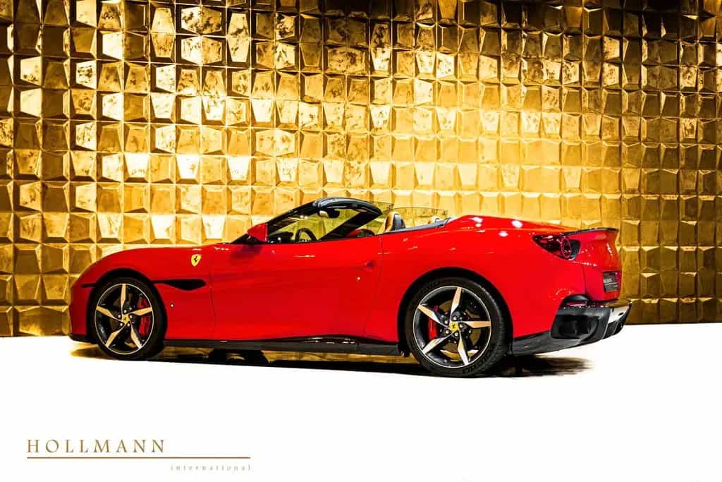 Ferrari Portofino M + NOVITEC PARTS + PASSENGER DISPLAY 10/2022-photo-4