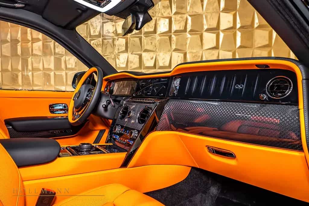 Rolls-Royce Cullinan SERIES II +BLACK BADGE+ SANCTUARY SEAT null-photo-23