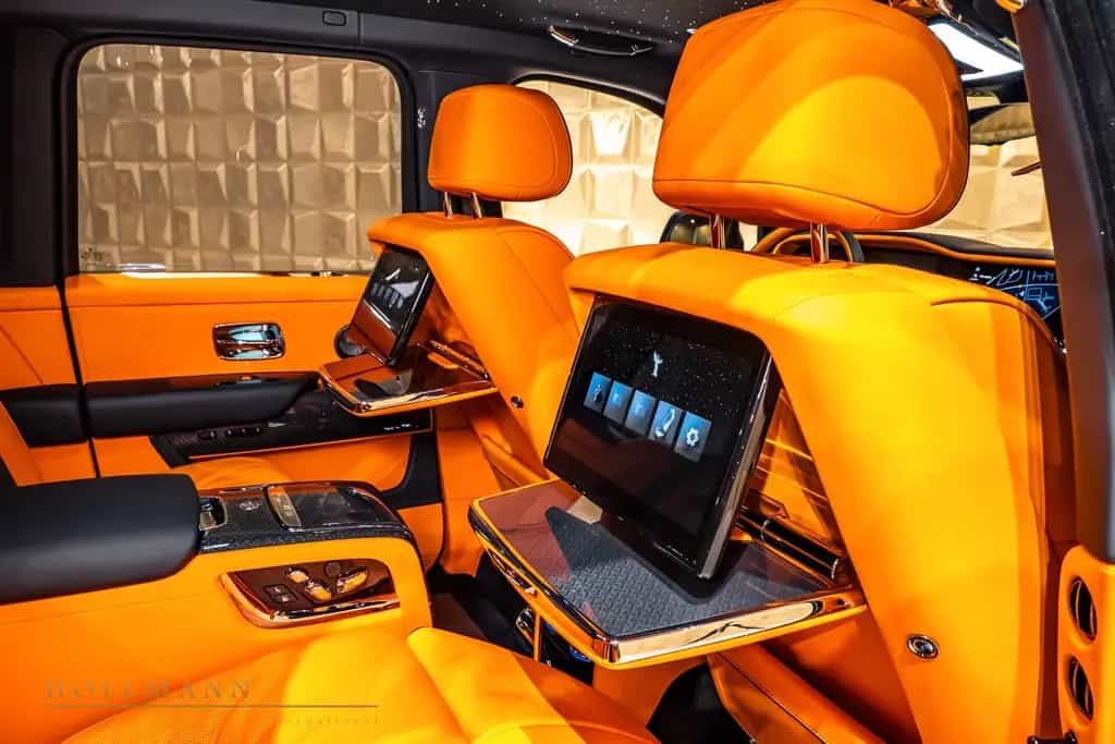 Rolls-Royce Cullinan SERIES II +BLACK BADGE+ SANCTUARY SEAT null-photo-29