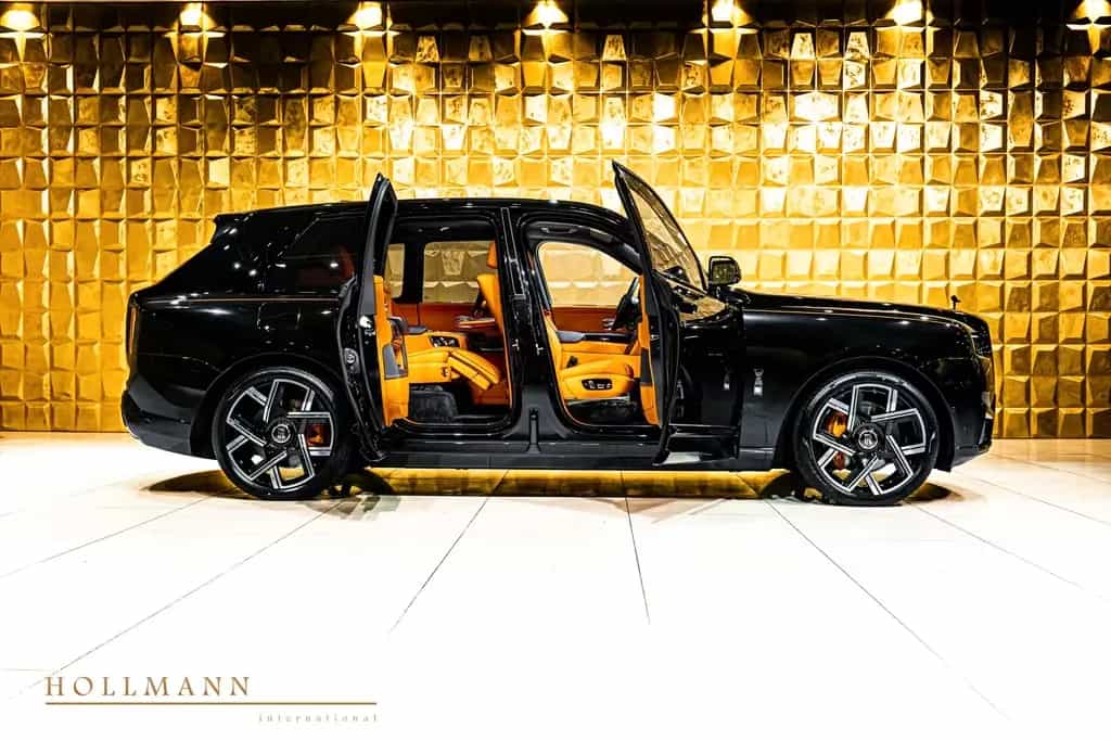 Rolls-Royce Cullinan SERIES II +BLACK BADGE+ SANCTUARY SEAT null-photo-5