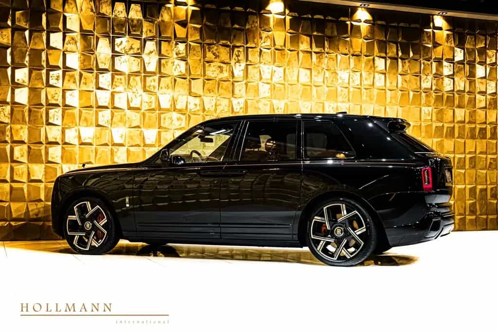 Rolls-Royce Cullinan SERIES II +BLACK BADGE+ SANCTUARY SEAT null-photo-8