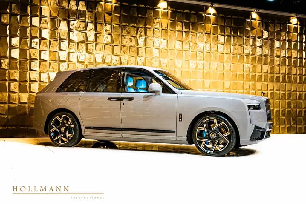 Rolls-Royce Cullinan SERIES II + BLACK BADGE + MY2026 null-photo-10