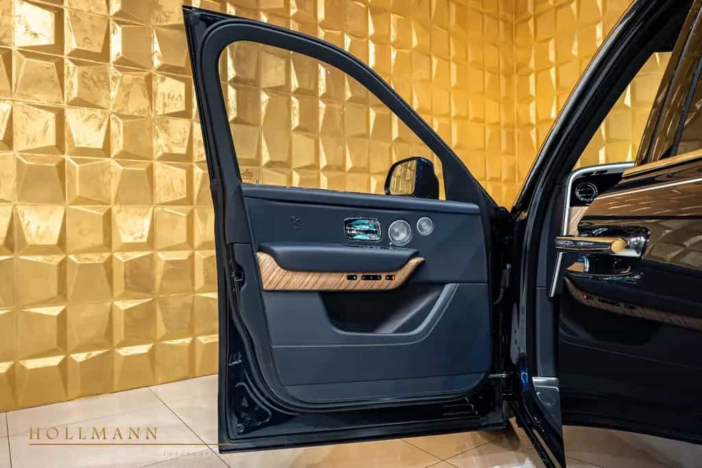 Rolls-Royce Cullinan SERIES II + SHOOTING STAR + BESPOKE + null-photo-16