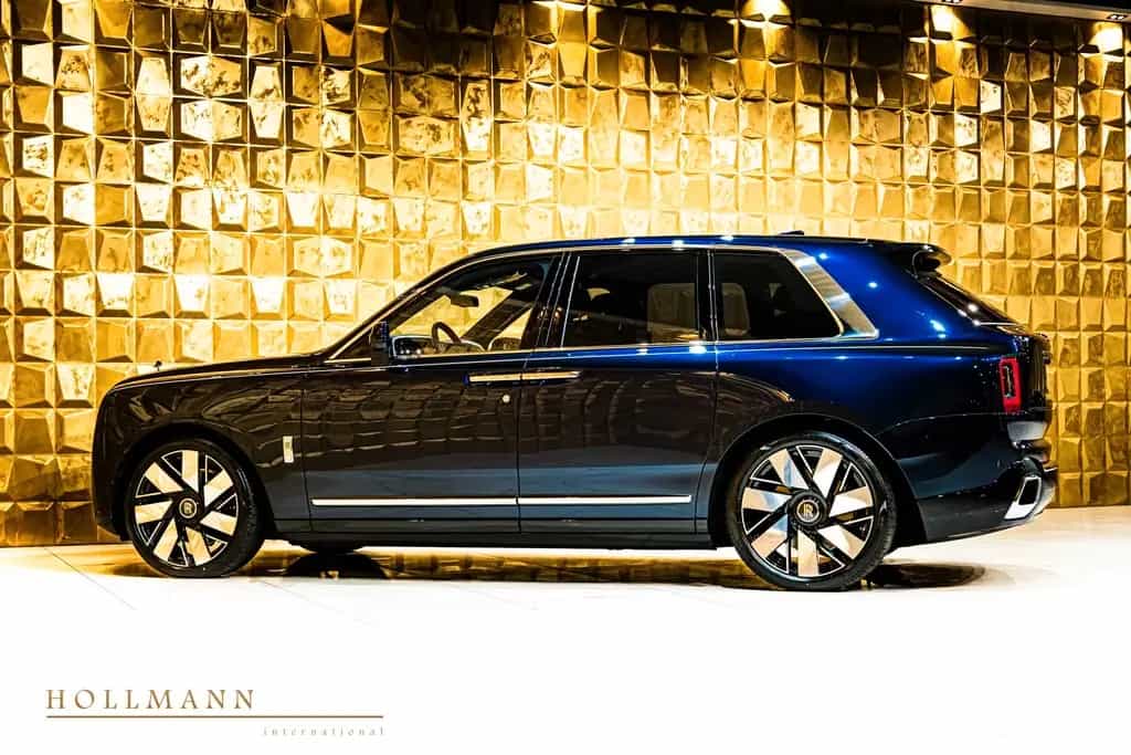 Rolls-Royce Cullinan SERIES II + SHOOTING STAR + BESPOKE + null-photo-3