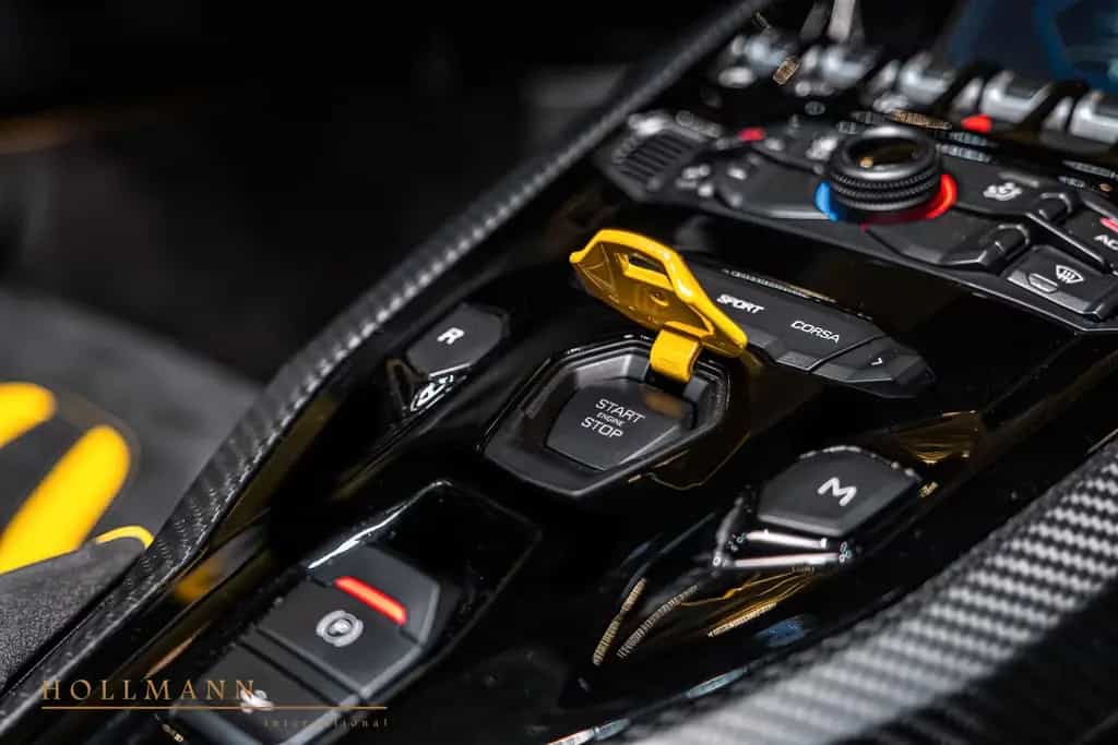 Lamborghini Aventador CENTENARIO ROADSTER + FULLCARBON  + LIFT + 1OF20 03/2018-photo-17