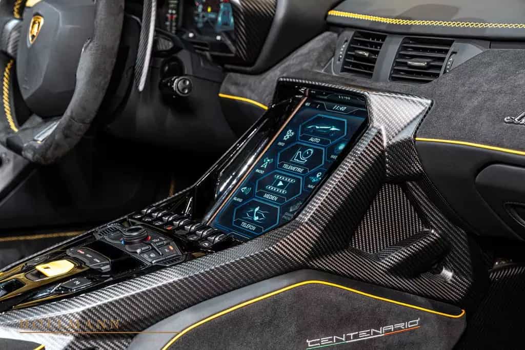 Lamborghini Aventador CENTENARIO ROADSTER + FULLCARBON  + LIFT + 1OF20 03/2018-photo-9
