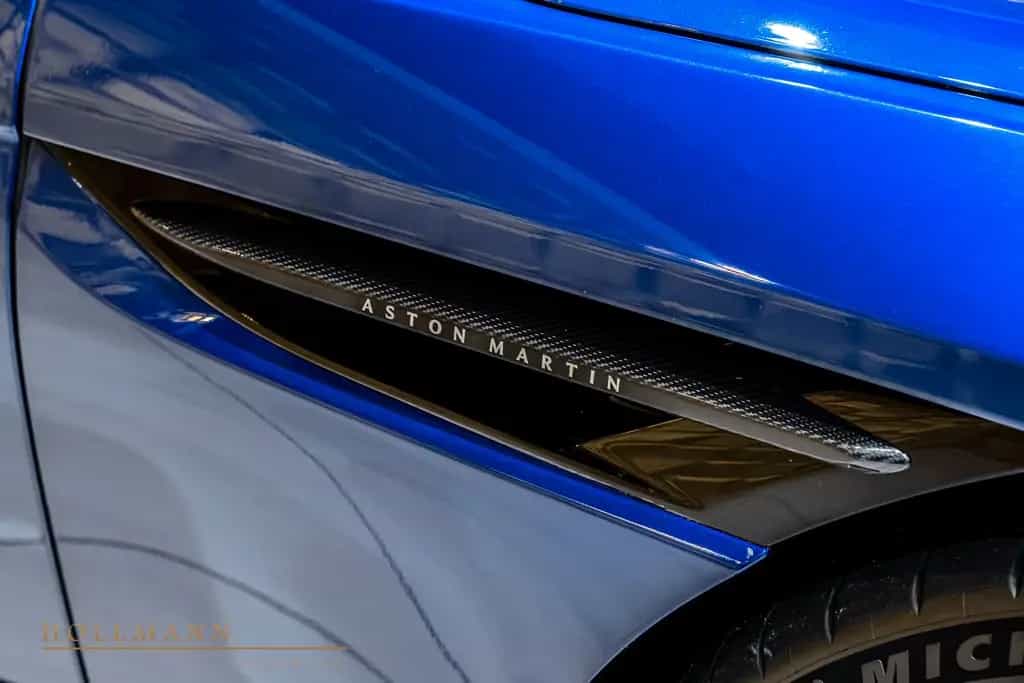 Aston Martin DB12 COUPE + CARBON + BOWERS WILKINS + 09/2024-photo-16