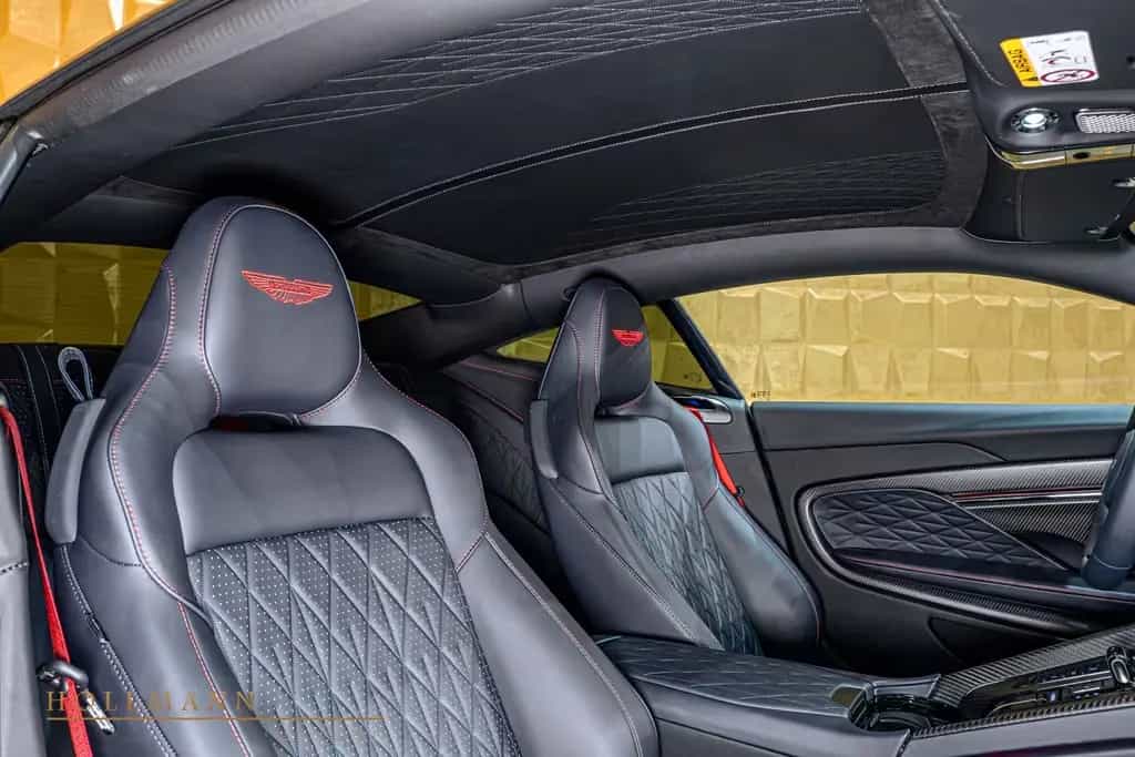 Aston Martin DB12 COUPE + CARBON + BOWERS WILKINS + 09/2024-photo-19