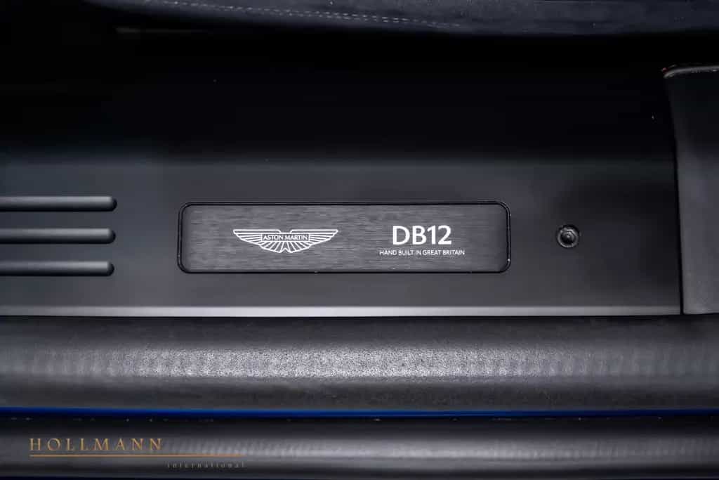 Aston Martin DB12 COUPE + CARBON + BOWERS WILKINS + 09/2024-photo-22