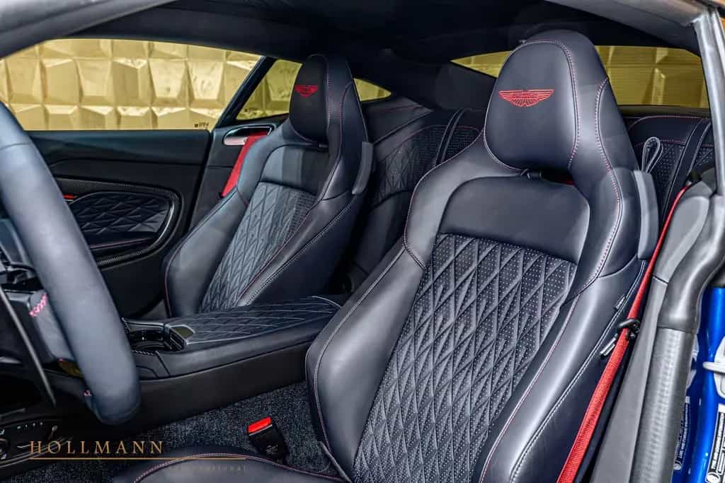 Aston Martin DB12 COUPE + CARBON + BOWERS WILKINS + 09/2024-photo-23