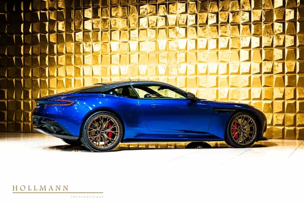 Aston Martin DB12 COUPE + CARBON + BOWERS WILKINS + 09/2024-photo-6
