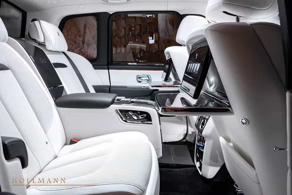 Rolls-Royce Cullinan SERIES II +BLACK BADGE+MANSORY+ null-photo-18