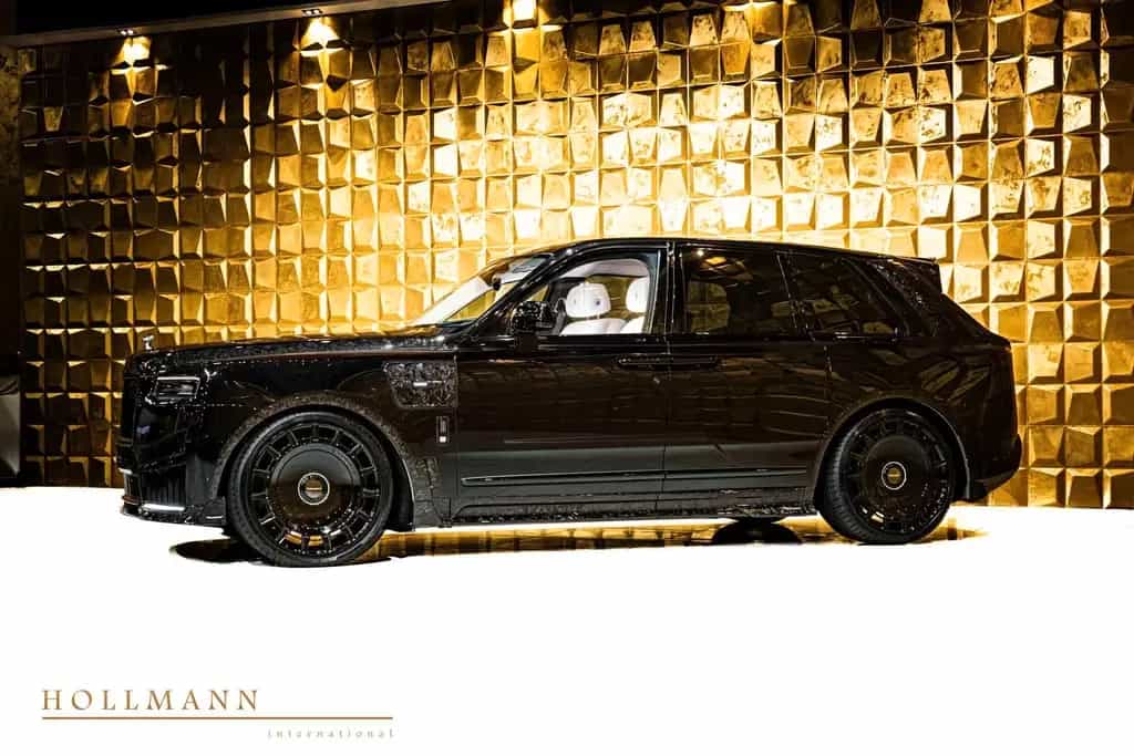 Rolls-Royce Cullinan SERIES II +BLACK BADGE+MANSORY+ null-photo-2