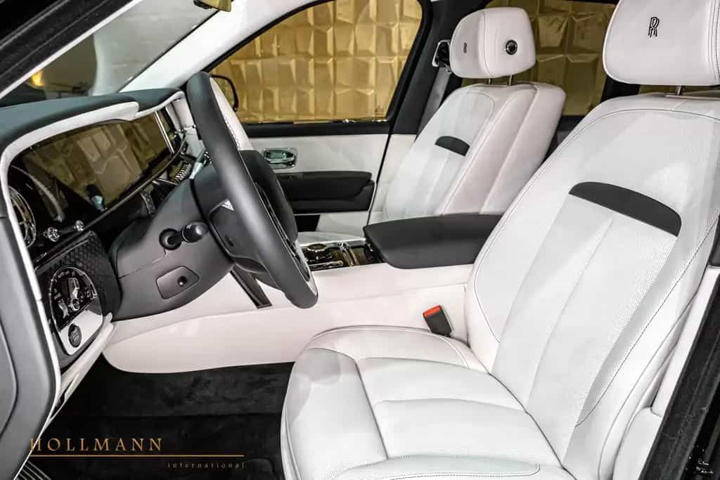 Rolls-Royce Cullinan SERIES II +BLACK BADGE+MANSORY+ null-photo-6