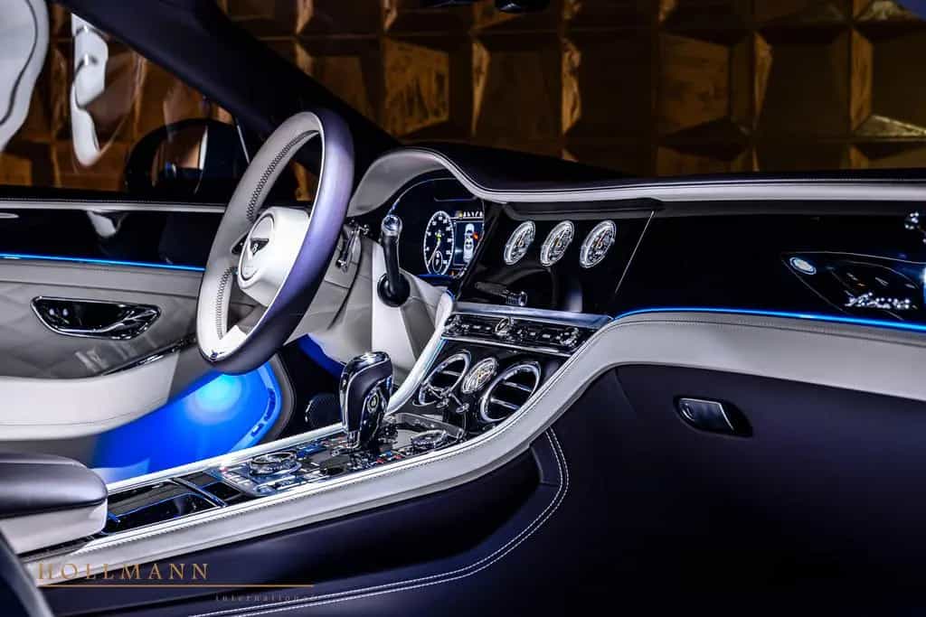 Bentley Continental GTC AZURE V8 + NAIM + TOURING SPEC null-photo-17