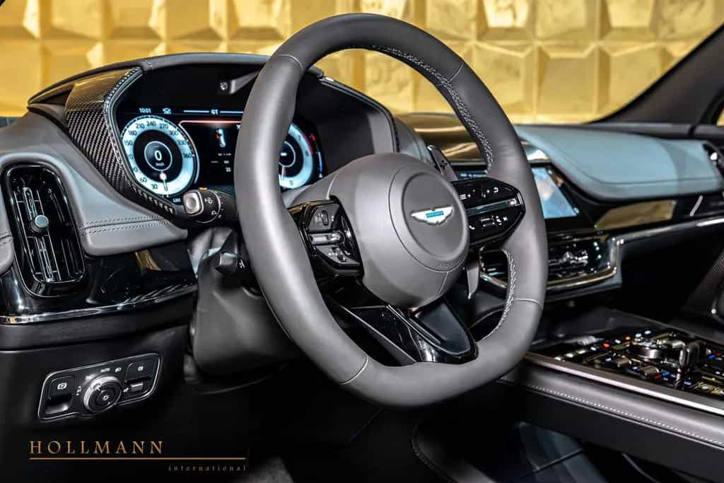 Aston Martin DBX 707 null-photo-14