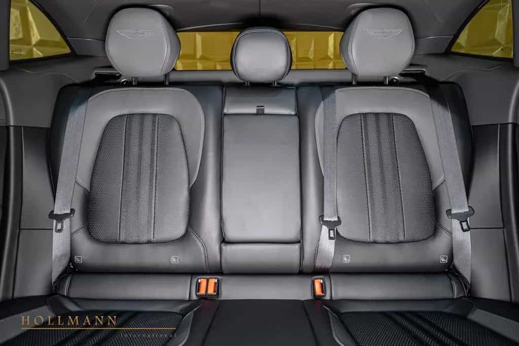 Aston Martin DBX 707 null-photo-26