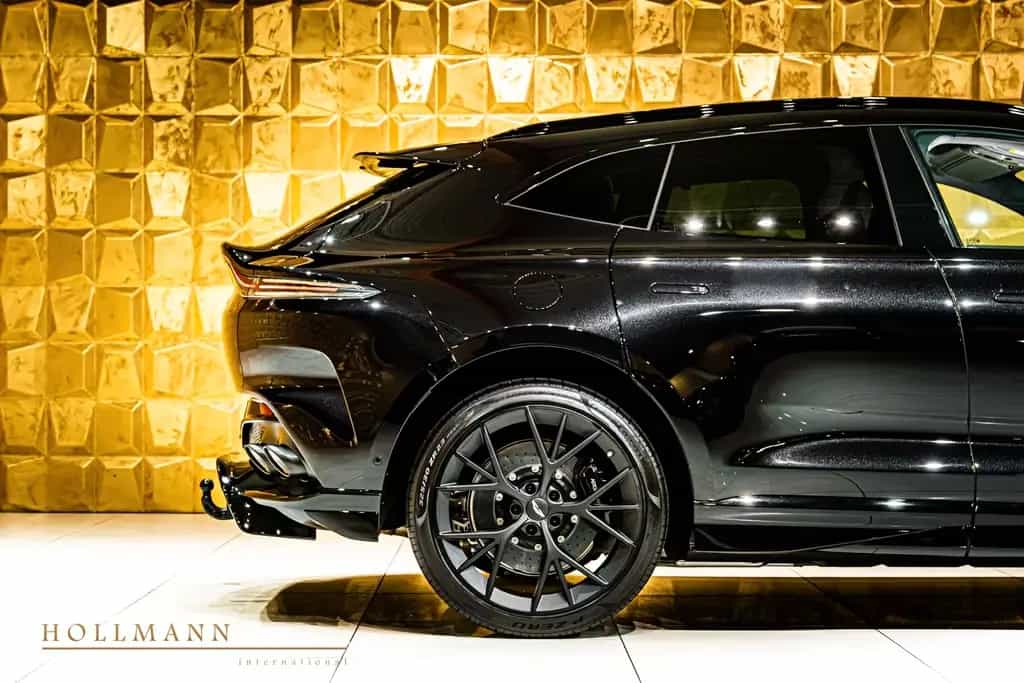 Aston Martin DBX 707 null-photo-7