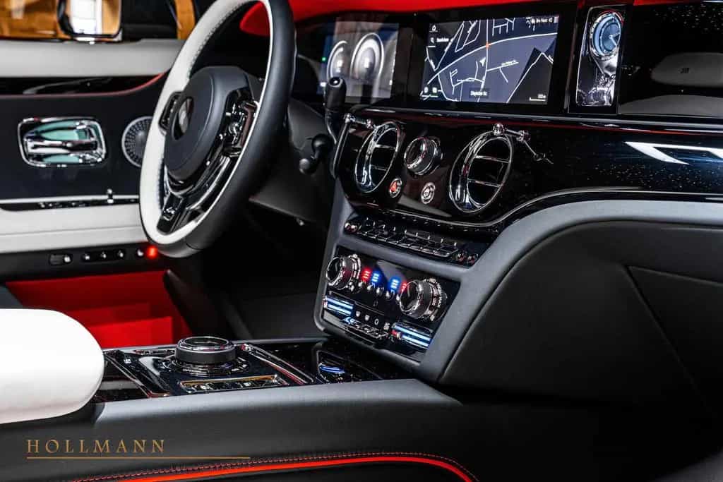 Rolls-Royce Ghost EWB Extended Wheel Base null-photo-17