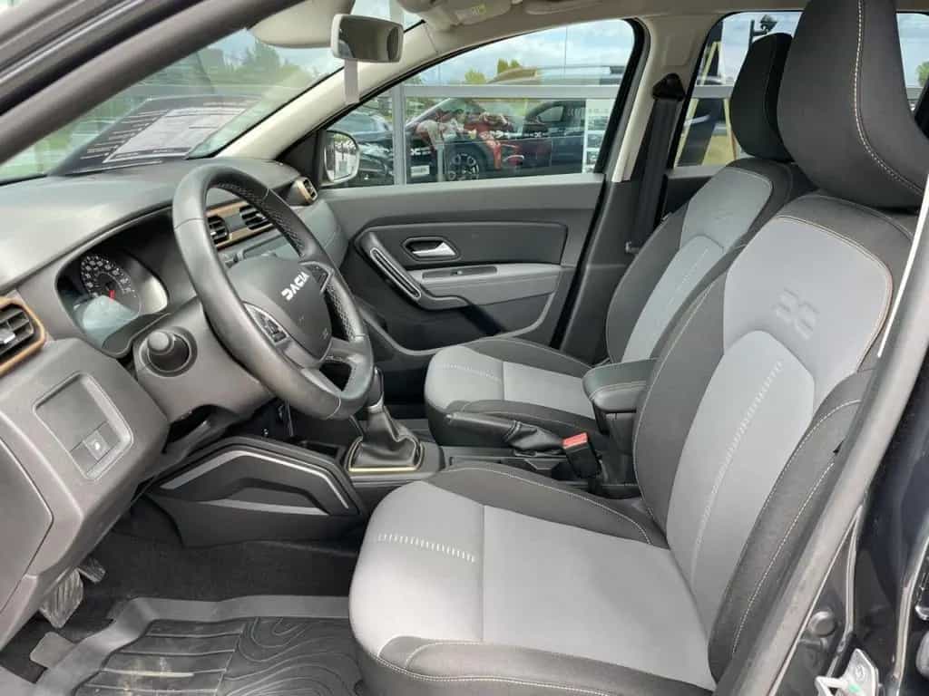 Dacia Duster II Extreme TCe 150 EDC 2WD GPF 02/2024-photo-7