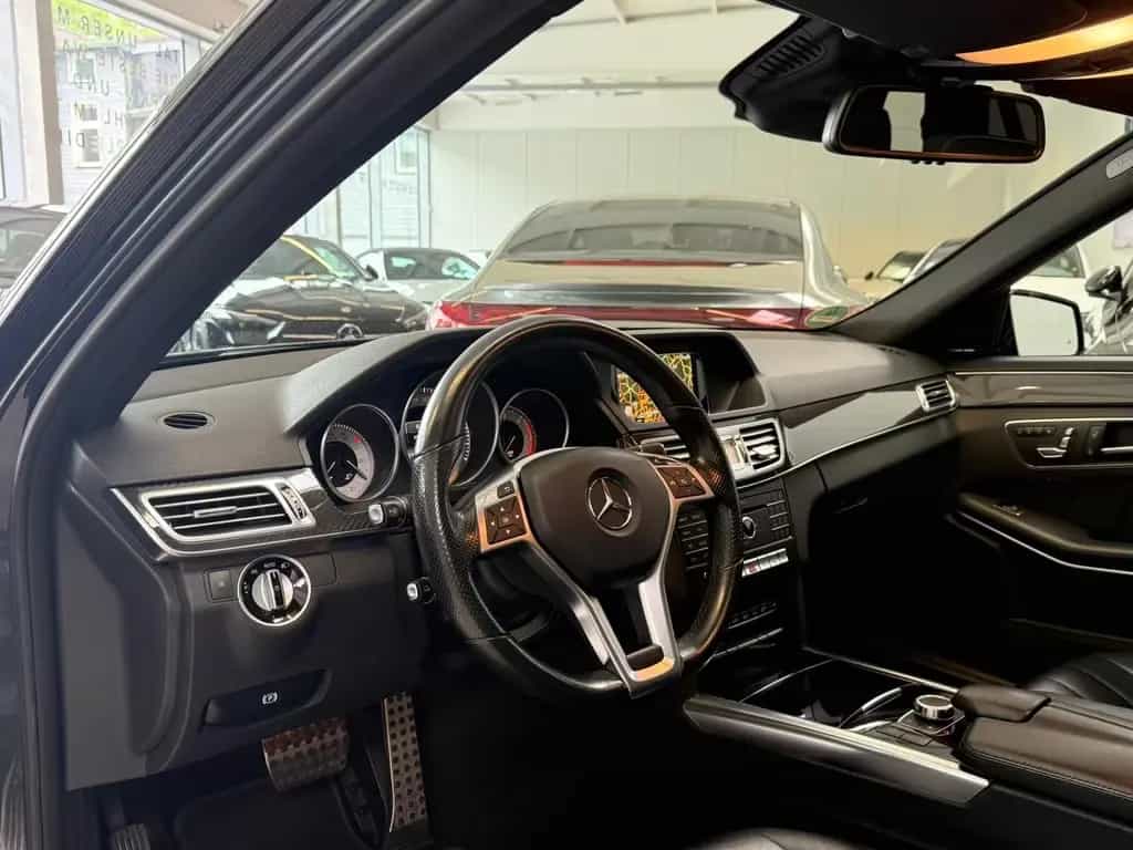 Mercedes-Benz E 250 BT T AMG+AIRM+TV+FONDENt+FAP+HARMAN+MASSAG 07/2015-photo-13