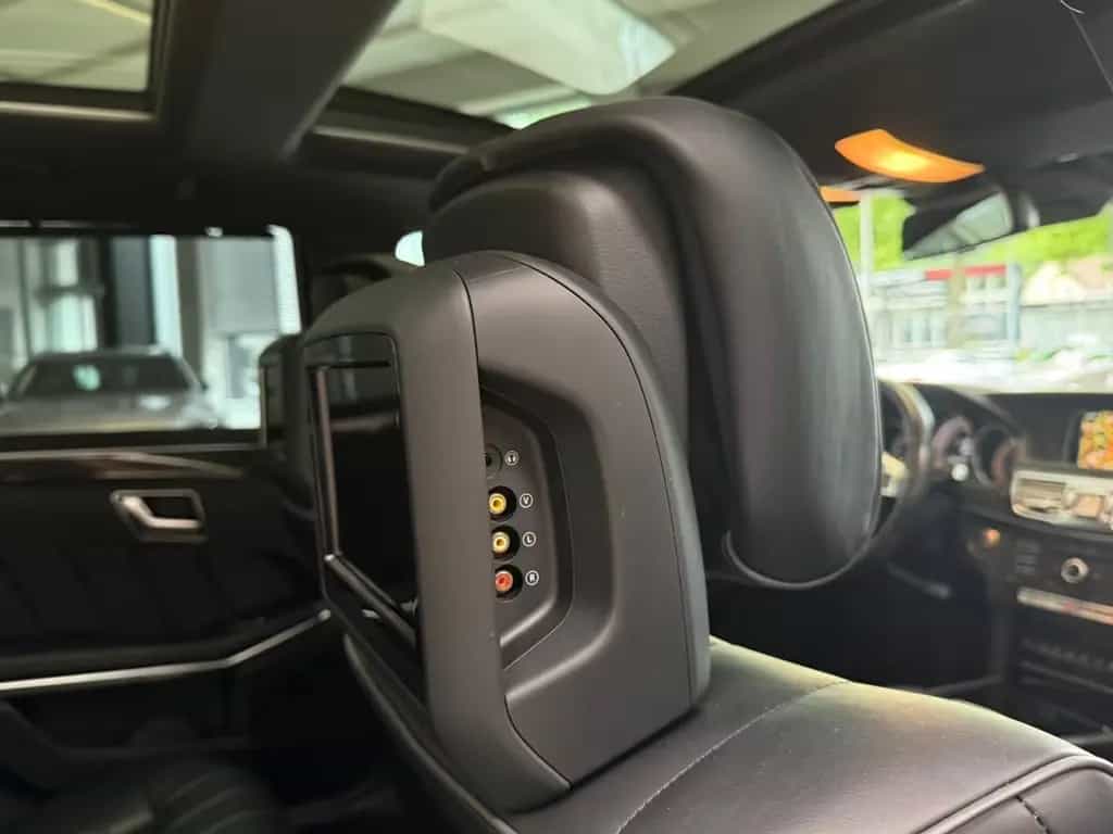 Mercedes-Benz E 250 BT T AMG+AIRM+TV+FONDENt+FAP+HARMAN+MASSAG 07/2015-photo-23