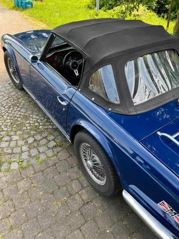 Triumph TR6 06/1973-photo-11