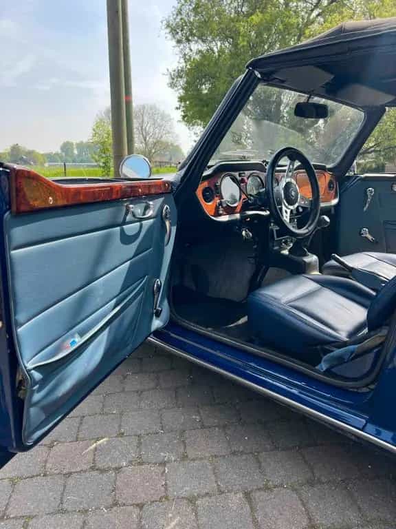 Triumph TR6 06/1973-photo-15