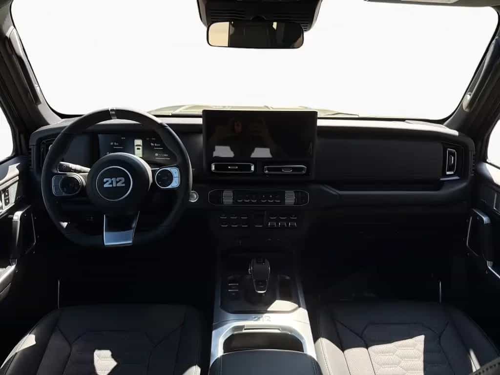 BAW 212 CarPlay SHZ 17'' LMR Keyless CarPlay null-photo-8