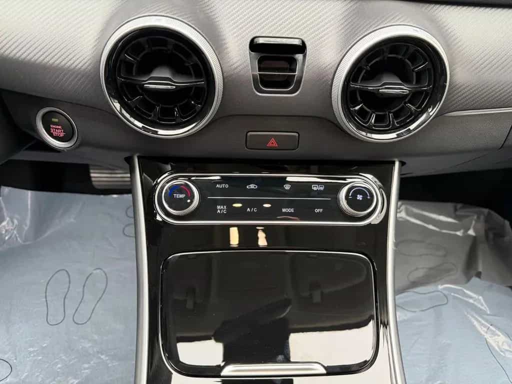 DFSK Forthing 5 360° Kamera CarPlay Pano ACC 19''LMR null-photo-10