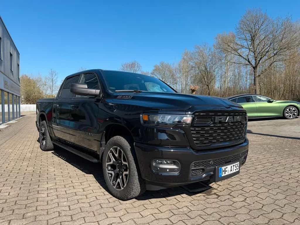 Dodge RAM NEW RAM1500  Tradesman Night LPG Carplay AHK 05/2025-photo-4