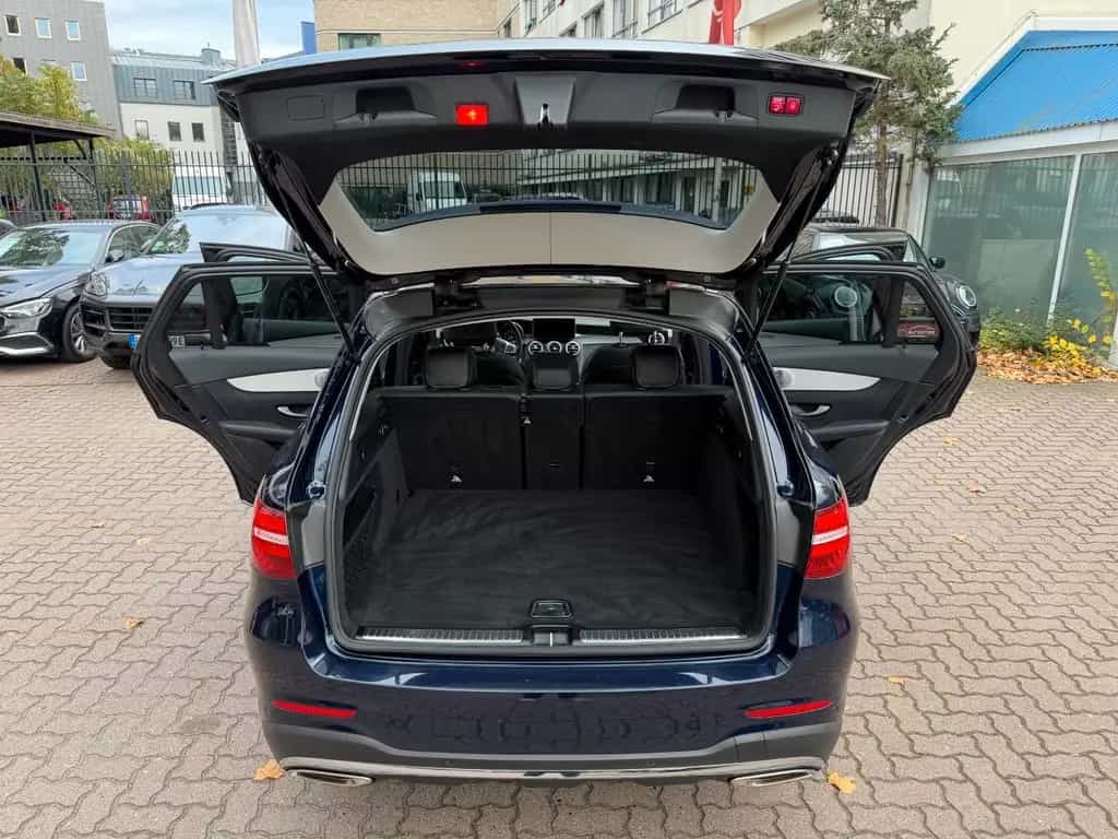 Mercedes-Benz GLC 300 4M*AMG*PANORAMA*BURM*LED*PDC*KAM 12/2018-photo-28