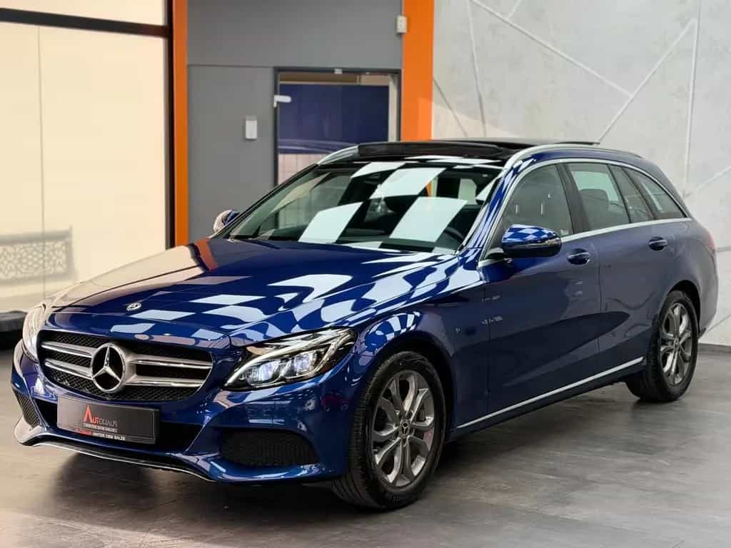 Mercedes-Benz C 180 T CGI Avantgarde|PANO|AHK|KEYLESS|LED 06/2018-photo-4