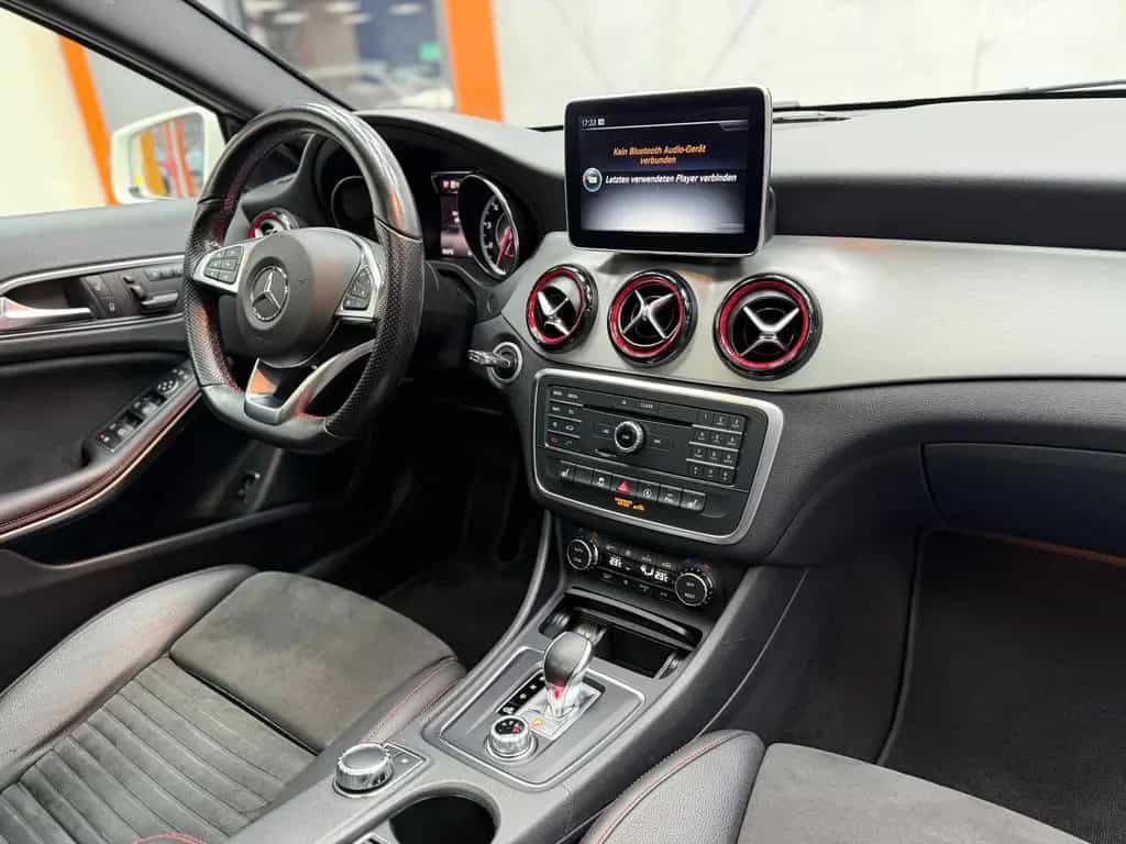 Mercedes-Benz GLA 45 AMG 4Matic |PANO|KAM|BI-XEN|MEM|WHITE|LM 01/2016-photo-18