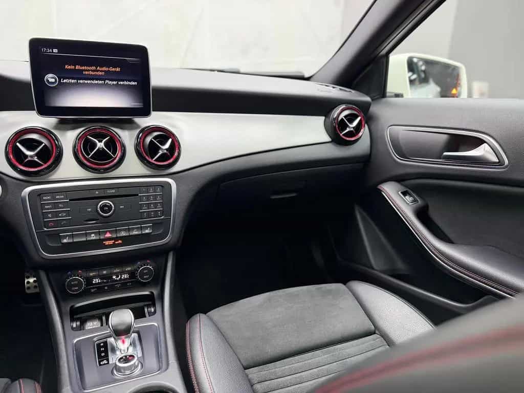 Mercedes-Benz GLA 45 AMG 4Matic |PANO|KAM|BI-XEN|MEM|WHITE|LM 01/2016-photo-22