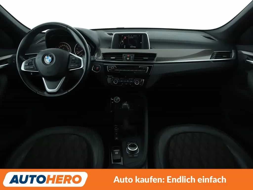 BMW X1 xDrive 20i xLine Aut.*NAVI*TEMPO*CAM*PDC*SHZ* 04/2017-photo-11