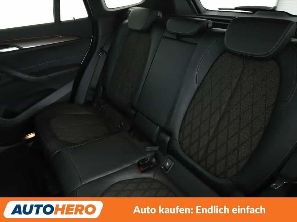 BMW X1 xDrive 20i xLine Aut.*NAVI*TEMPO*CAM*PDC*SHZ* 04/2017-photo-13