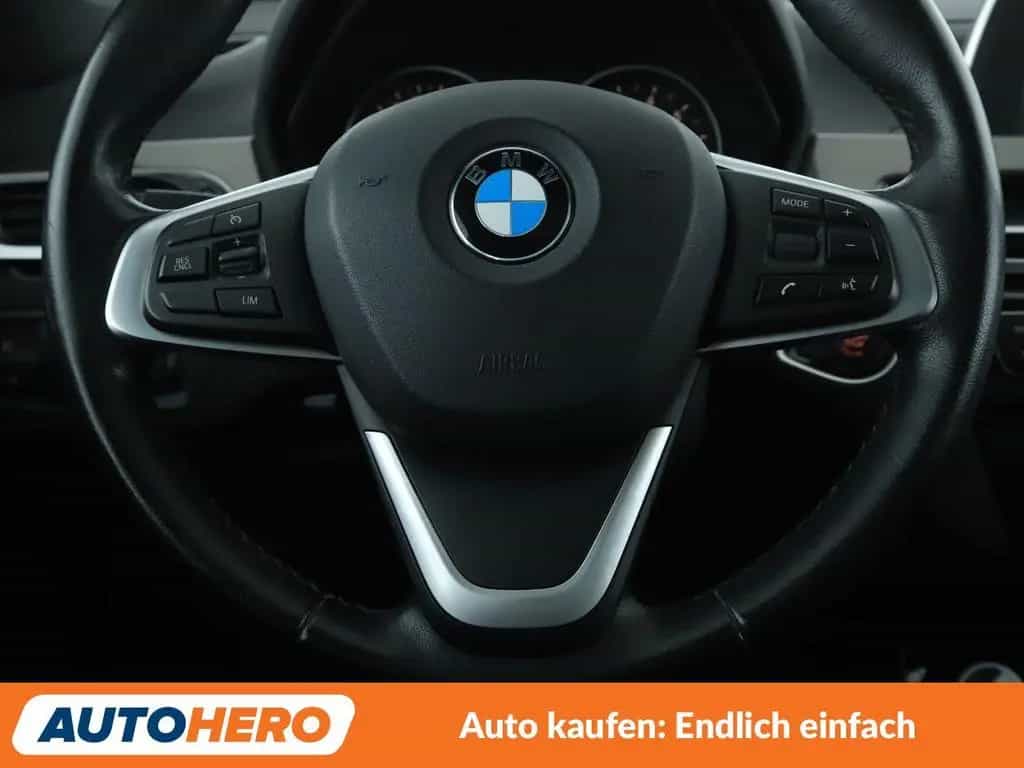 BMW X1 xDrive 20i xLine Aut.*NAVI*TEMPO*CAM*PDC*SHZ* 04/2017-photo-18