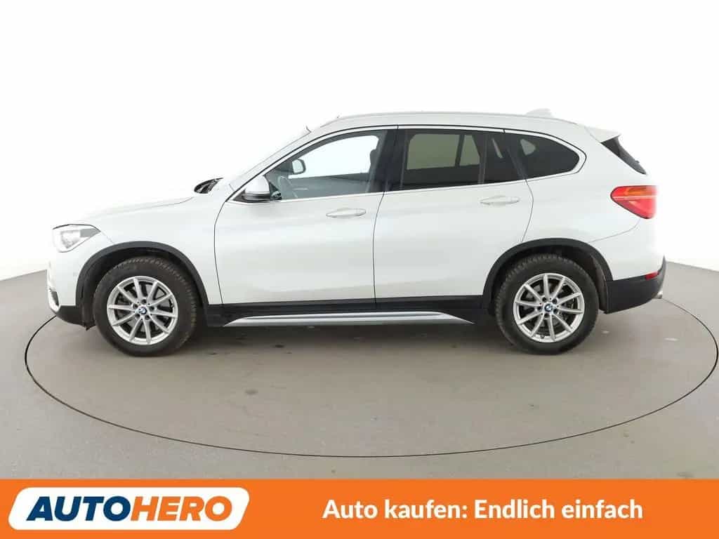 BMW X1 xDrive 20i xLine Aut.*NAVI*TEMPO*CAM*PDC*SHZ* 04/2017-photo-2