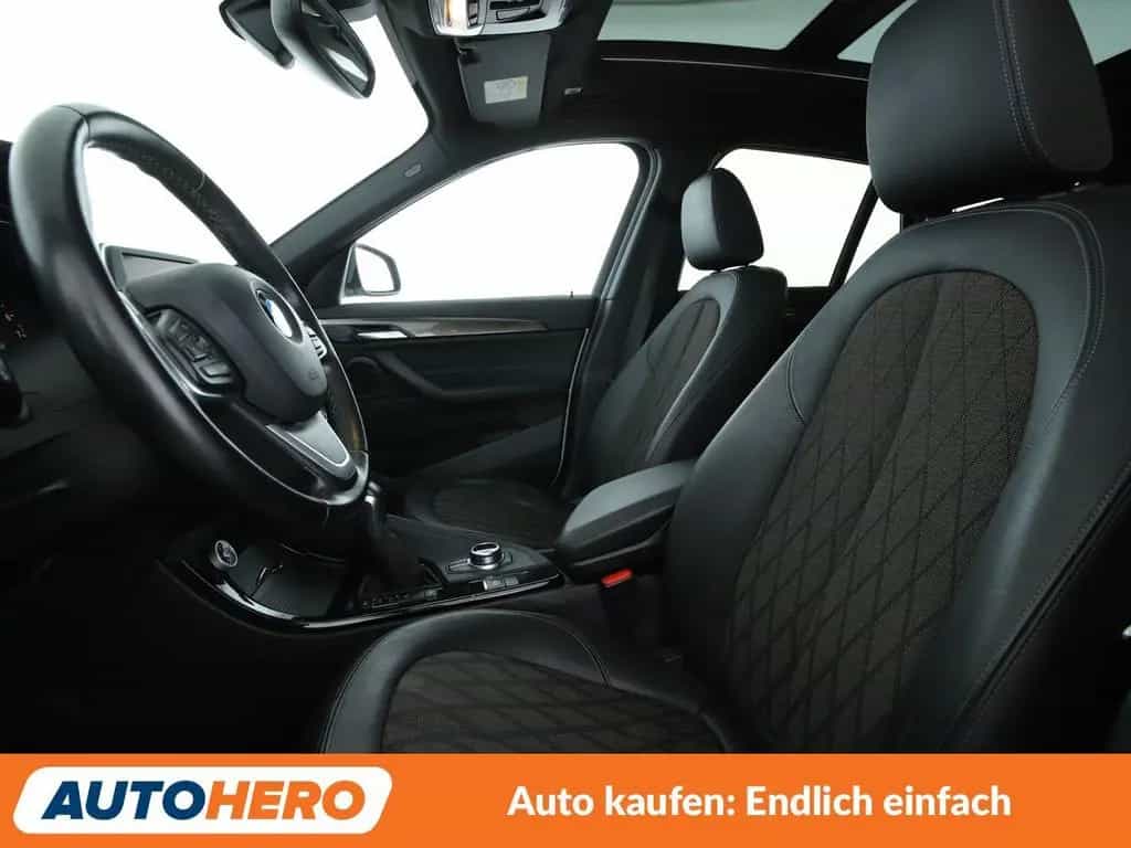 BMW X1 xDrive 20i xLine Aut.*NAVI*TEMPO*CAM*PDC*SHZ* 04/2017-photo-9