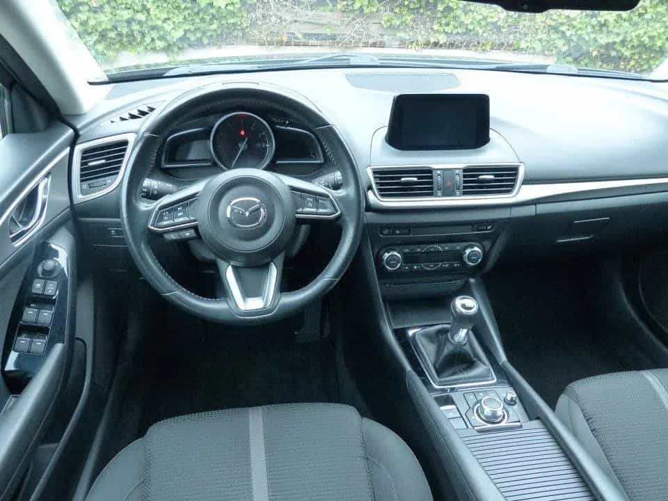 Mazda 3 SKYACTIV-G 120PS Sondermodell SIGNATURE + CarP 12/2018-photo-9