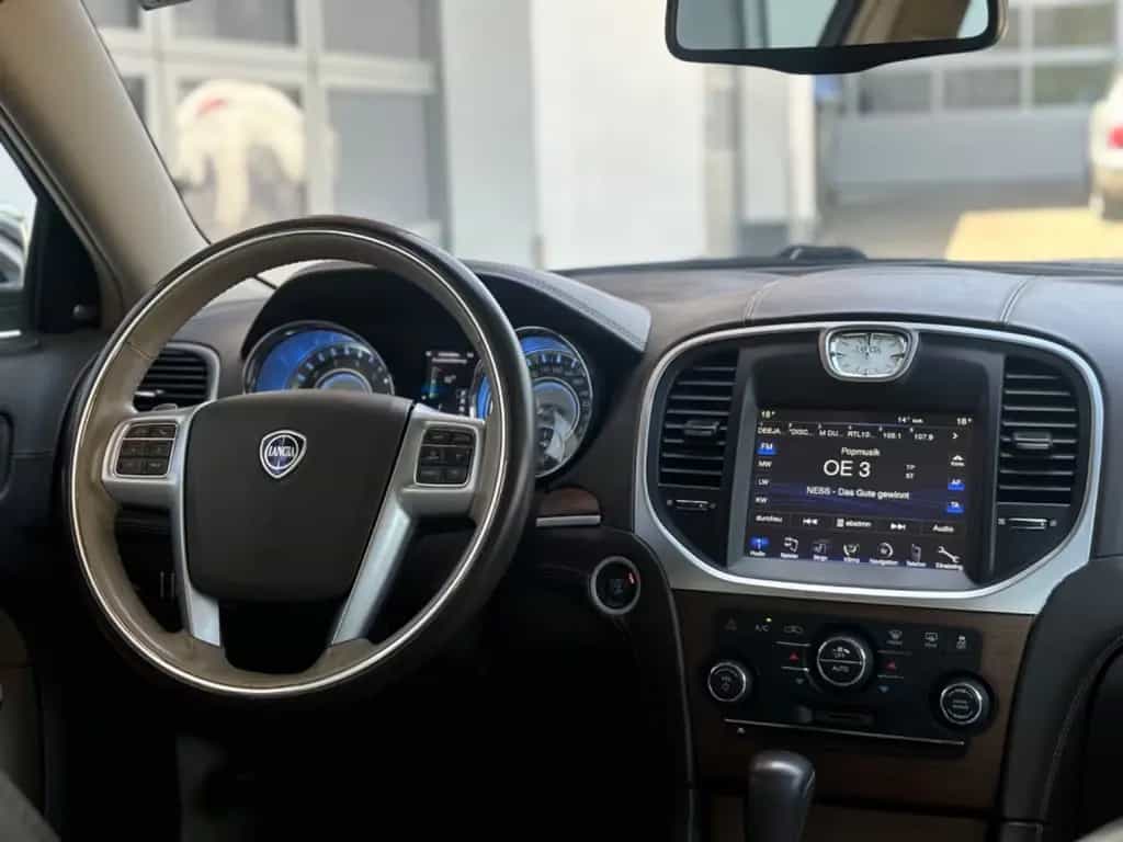 Lancia Thema Executive 07/2013-photo-25